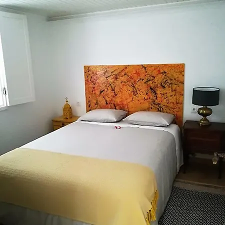 카지냐스 다 아주다 Nº 27 * 리스본